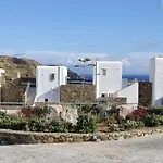Ξενοδοχείο με διαμερίσματα Niriides Homes & Ελιά