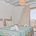 Niriides Homes & Ξενοδοχείο με διαμερίσματα 4*