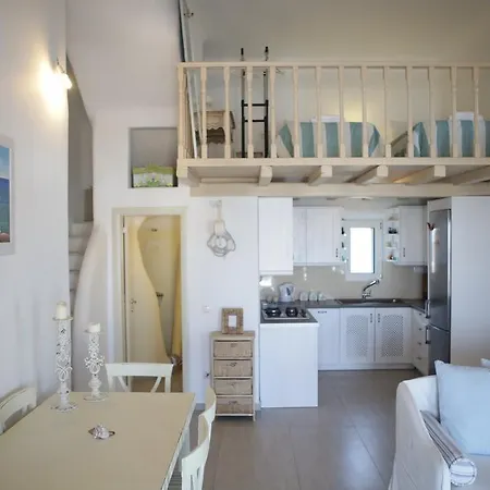 Niriides Homes & מלון דירות 3*