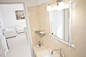 Niriides Homes & מלון דירות Elia (Mykonos)
