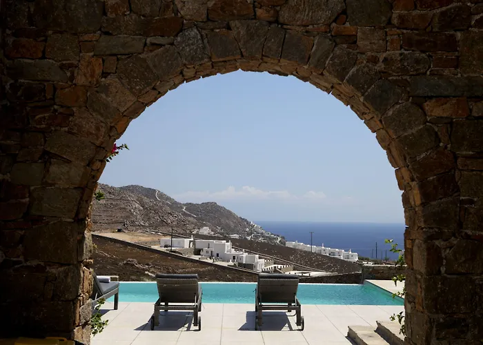 Aparthotel Niriides Homes & 4*