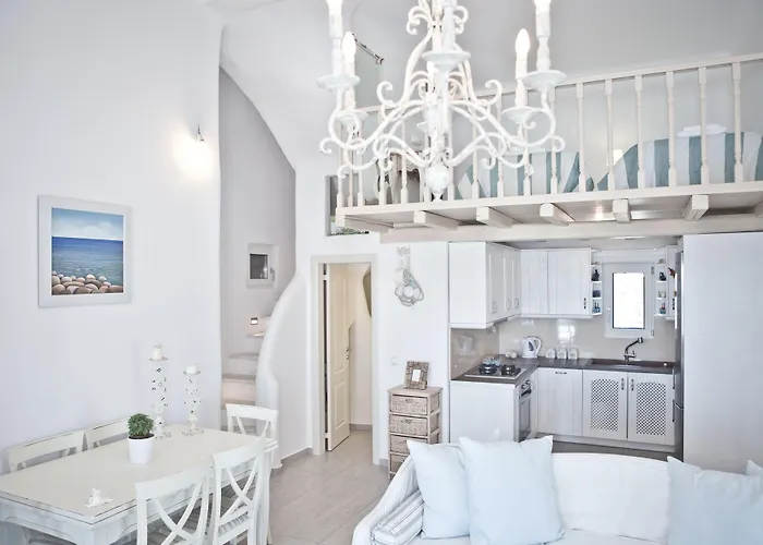 Niriides Homes & Aparthotel 4*