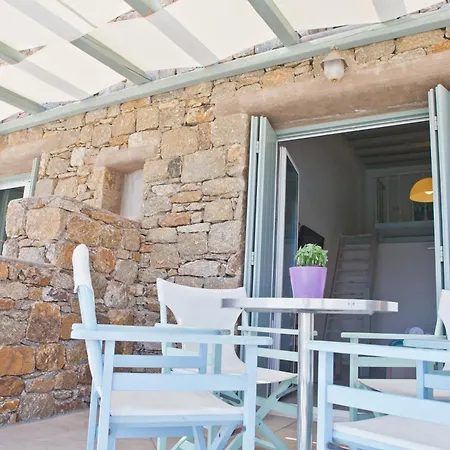 Niriides Homes & Apartahotel