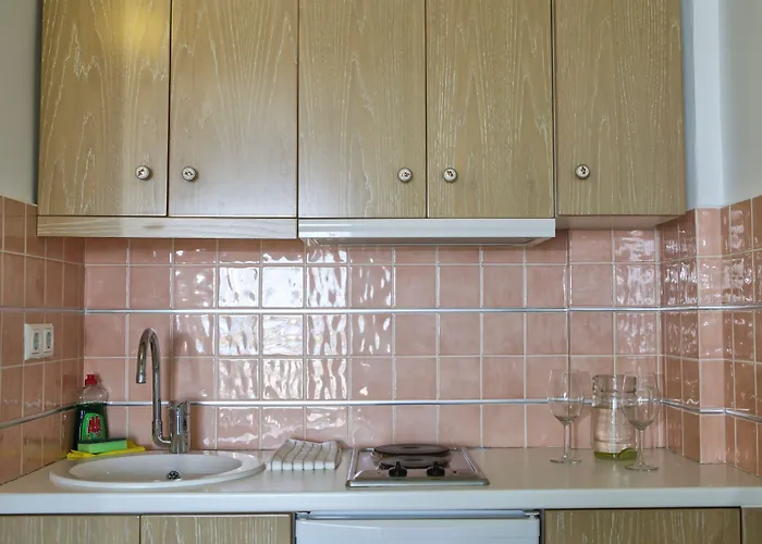 Niriides Homes & 4* Elia (Mykonos)